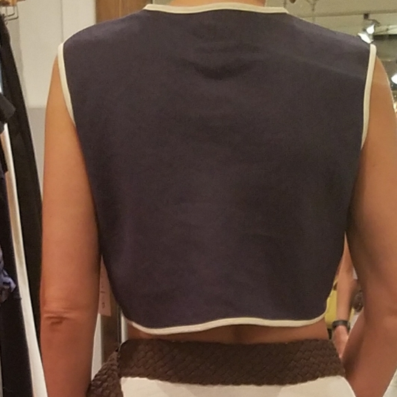 Cropped linen top - Picture 3 of 3